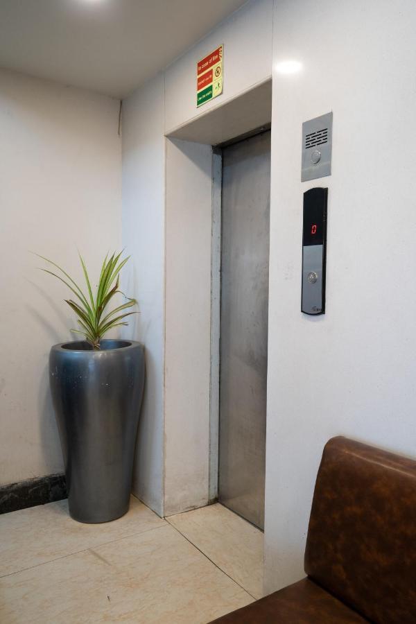 أحمد أباد Hotel Kyra Airport المظهر الخارجي الصورة