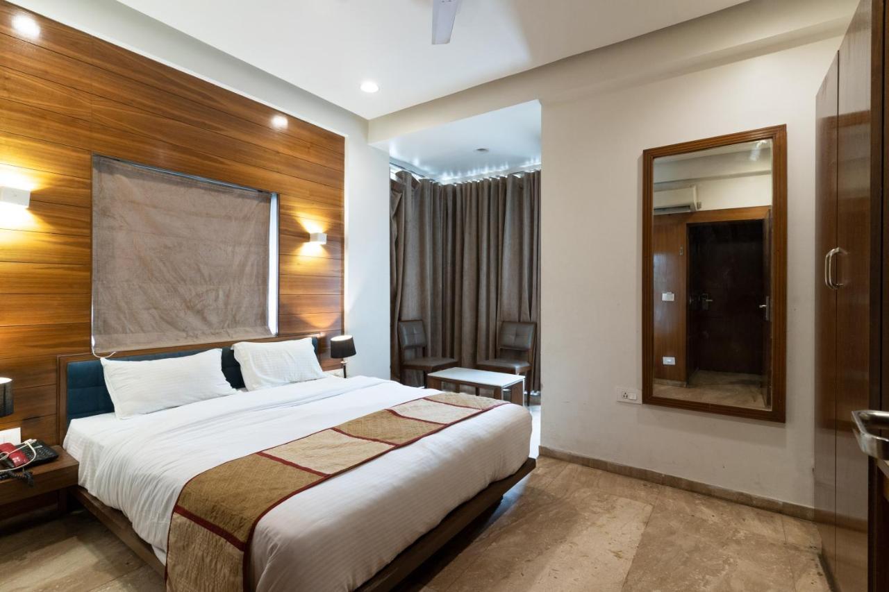أحمد أباد Hotel Kyra Airport المظهر الخارجي الصورة