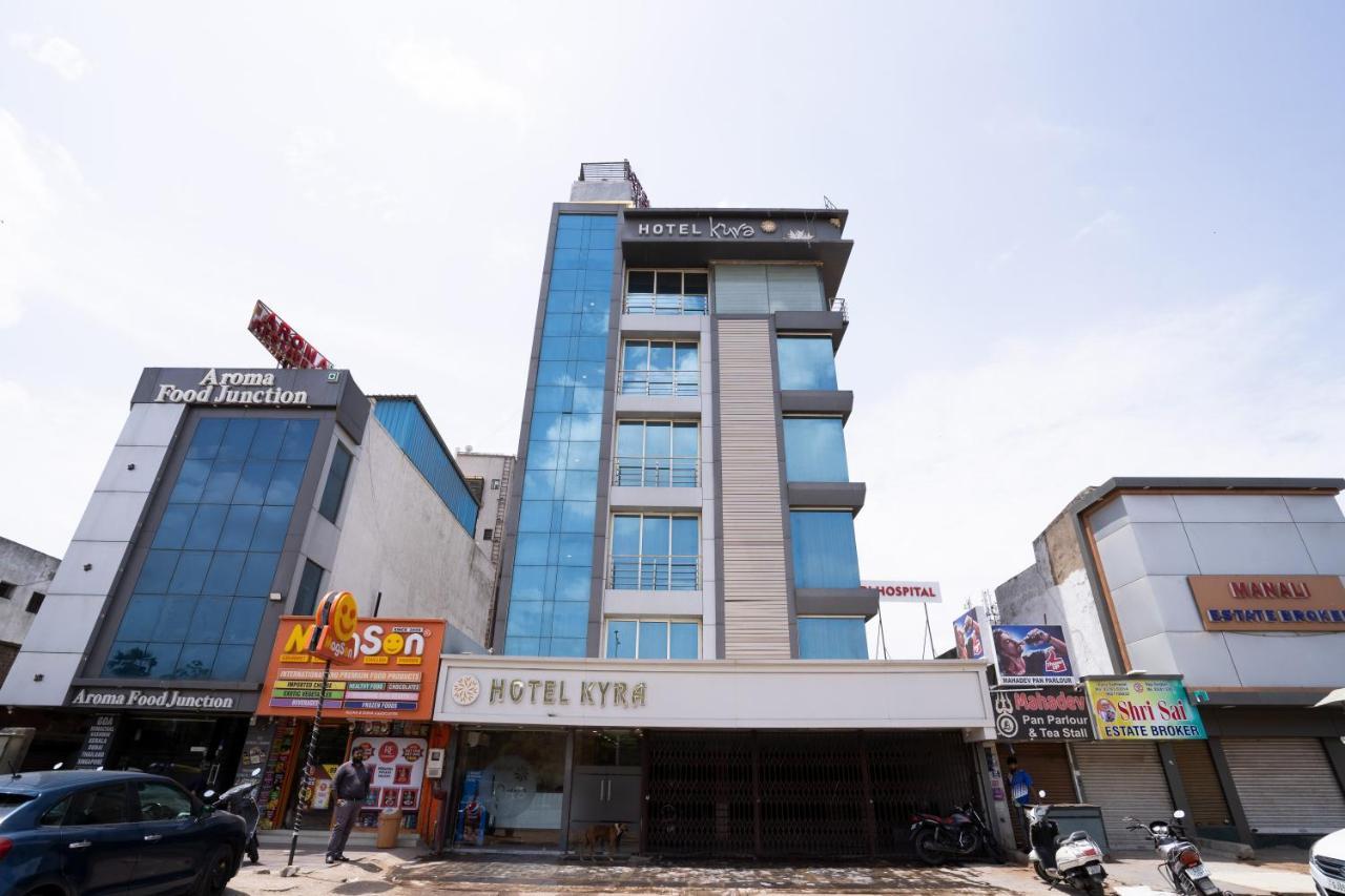 أحمد أباد Hotel Kyra Airport المظهر الخارجي الصورة